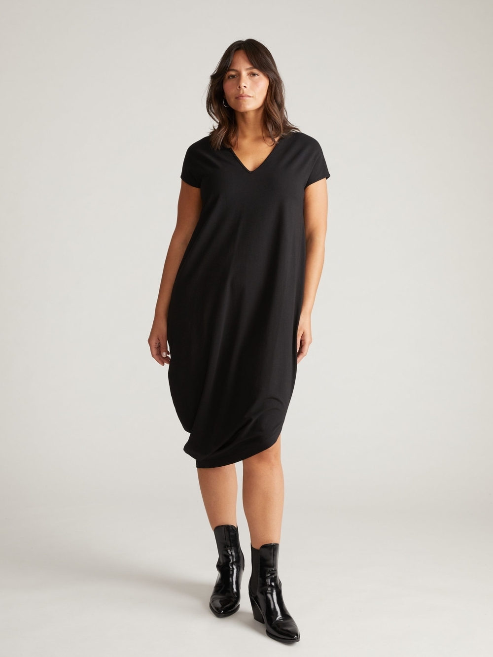 Universal Standard Black Geneva V-Neck Midi Dress